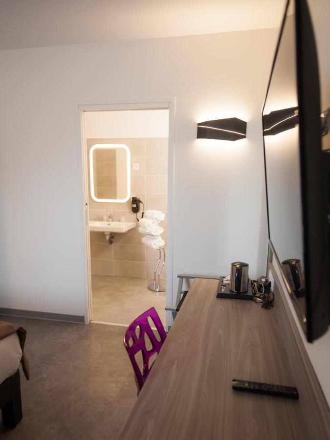 Hotel L'Horloge Gourmande Donzère Zewnętrze zdjęcie