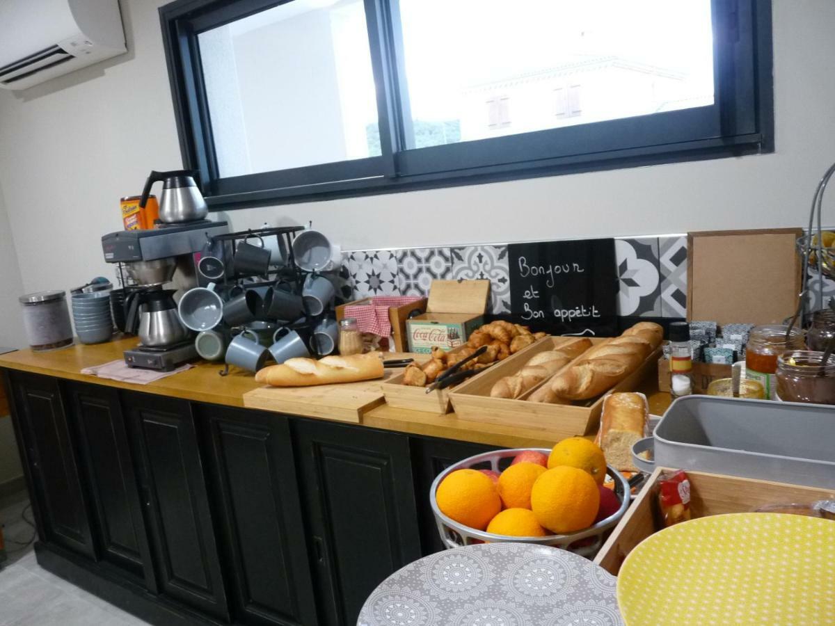 Hotel L'Horloge Gourmande Donzère Zewnętrze zdjęcie
